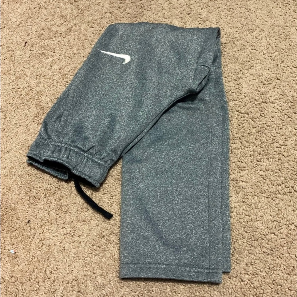 Boys Nike sweatpants/athletic pants